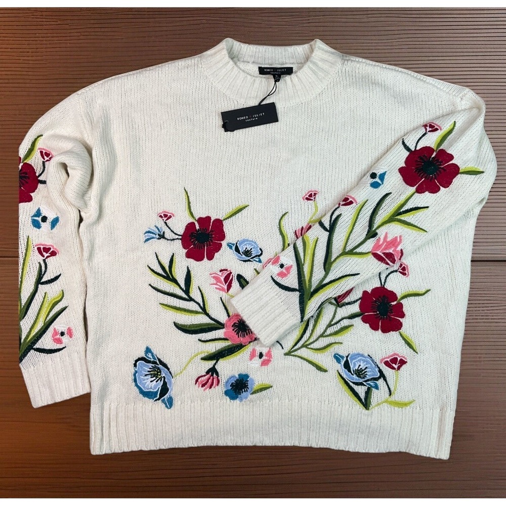 Romeo & Juliet Couture Oversized Sweater Women Sz S Embroidered Floral Knit NWT